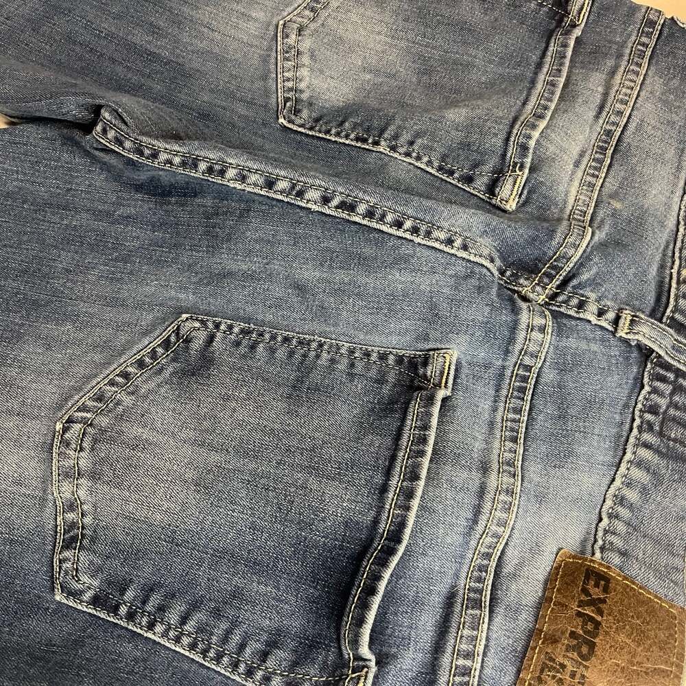 Express - Picture 5 of 7